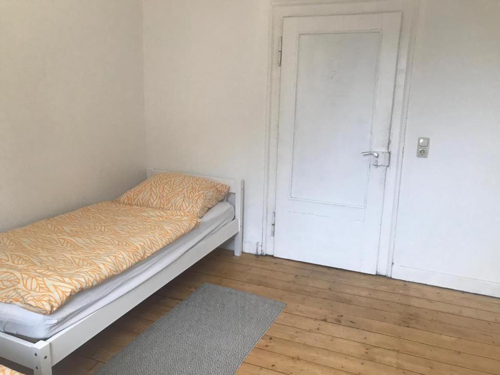 Roter Backstein 5 *